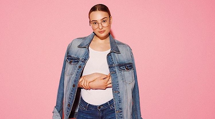 gbarofficial's tweet photo. @gbarofficial 💖
model: @jenniferjslevin https://t.co/7fvjd5o11R
