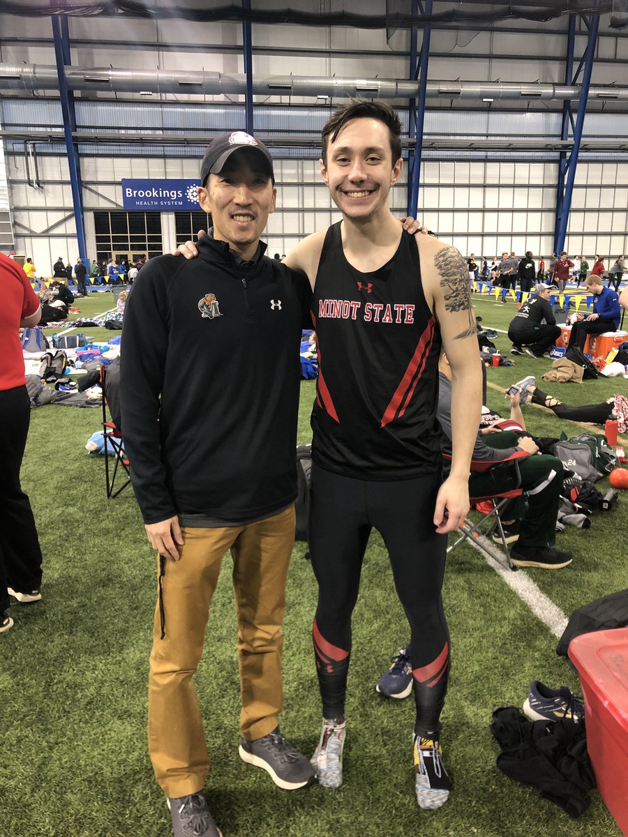 🚨NEW SCHOOL RECORD ALERT🚨

Dante Gadbois runs 1:25.39 to set a new D2 era school record in the 600m

#MinotStTF #BuildTheDam