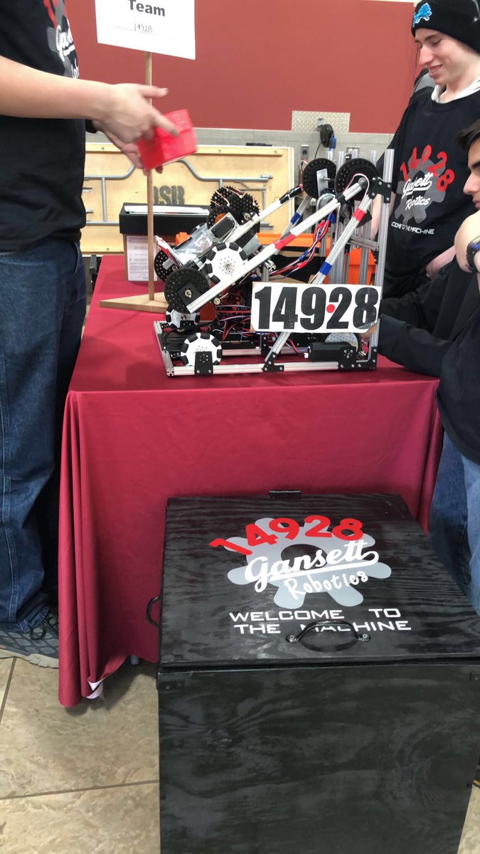 a_obrien5's tweet photo. We’re here for judging and inspection! Ready for the State Championship tomorrow. #rookieteam  @FIRSTweets @FTCTeams @NarragansettEdu @NarragansettEdu @RI_FIRST_FTC https://t.co/hLe2JSDzNO