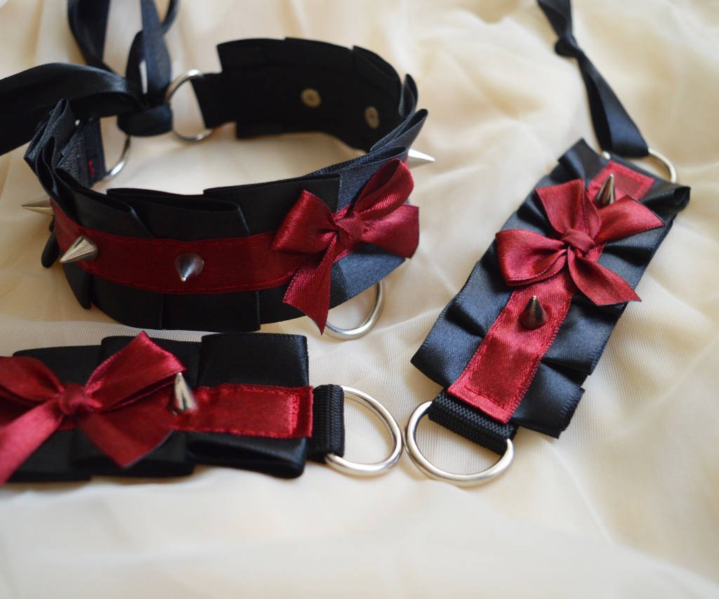 Nekollars's tweet photo. #kittenplaycollar #petplaycollar #petplaycommunity #petplaygear #petplaylifestyle #gothic #petplaybdsm #petplaysf #petplayrelationship #petplaymodel #petplaykink #petplaycollars #petplayer #bdsmcommunity #bdsmlifestyle #bdsmcouple #bdsmcollar - More at our #Nekollars Etsy shop! https://t.co/bfZHxGkgAd