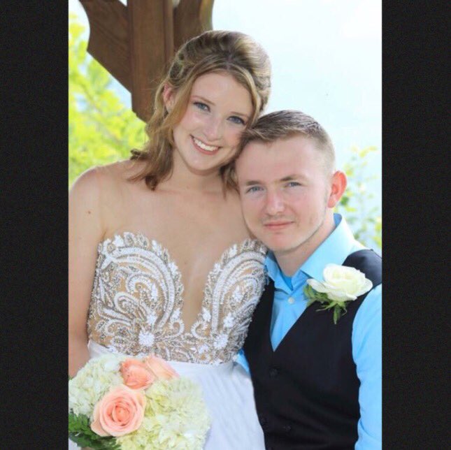 glam_studios's tweet photo. Beautiful Gatlinburg wedding💍.
Hair &amp; Makeup: Shannon Dodd https://t.co/LIUVGpodlD