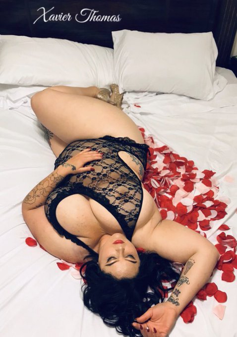 Boudoir shoot. ModelCred - Shawna https://t.co/dph4R2TnoX<a href="/tag/footworship"class="tags"><span>#footworship</span></a><a href="/tag/feetfetish"class="tags"><span>#feetfetish</span></a><a href="/tag/footfetishnation"class="tags"><span>#footfetishnation</span></a><a href="/tag/footworshipping"class="tags"><span>#footworshipping</span></a>
