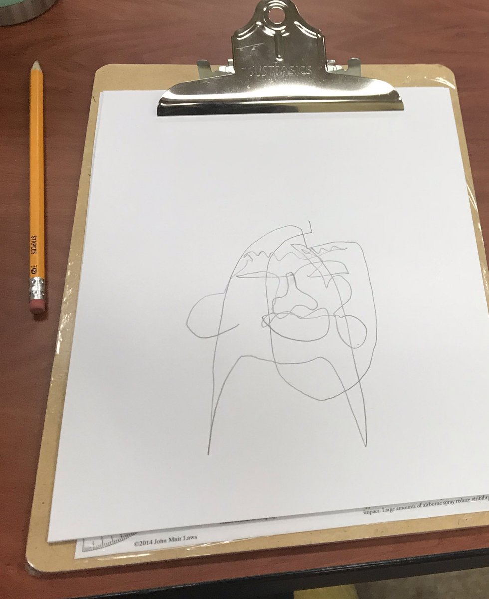 animal_asana's tweet photo. Fun with contour drawing and nature journaling with @missrumphius at the Virginia Association for Environmental Education #vaee https://t.co/VbLBlrx5b0