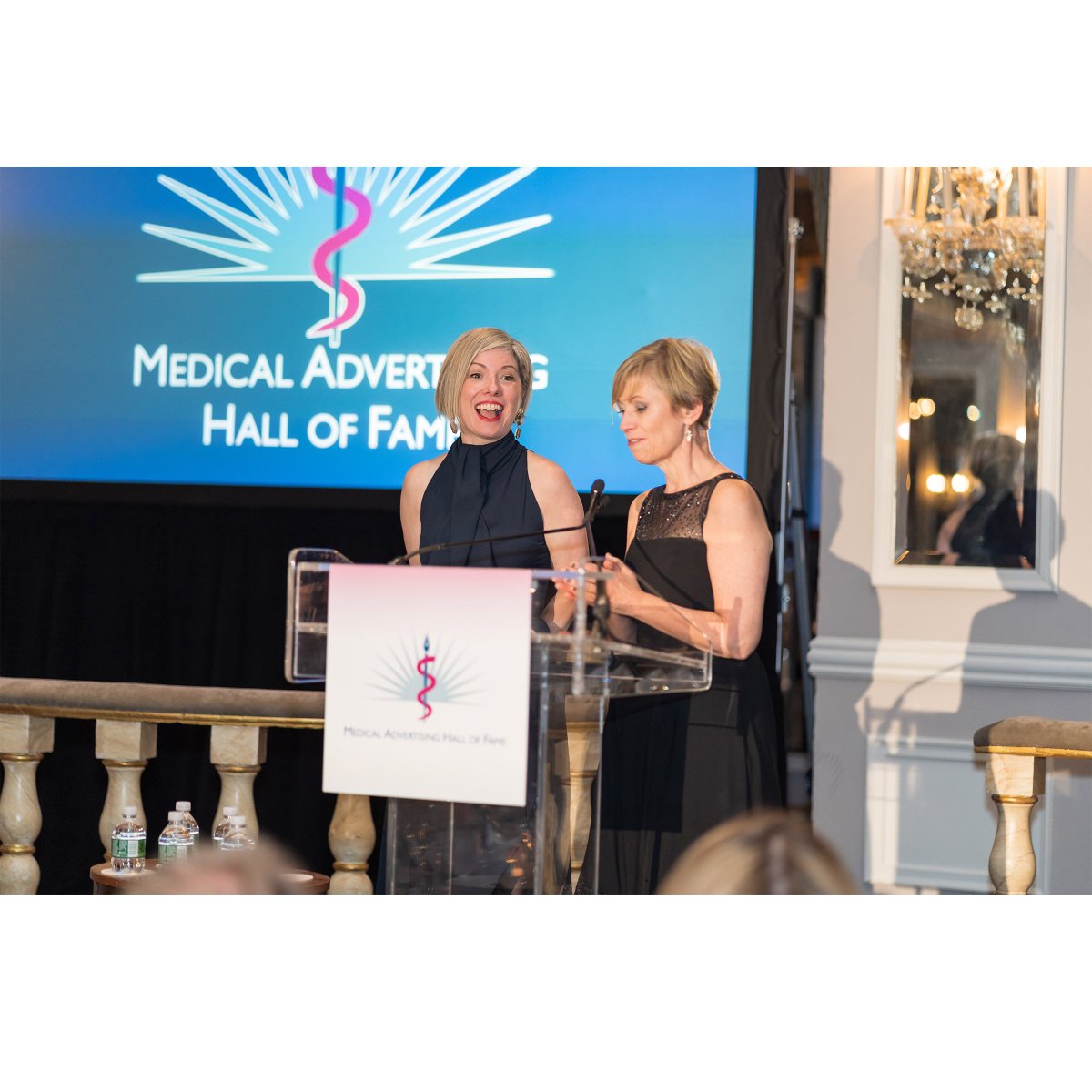 DDB_Health's tweet photo. What an amazing night for @omnicomhealthgroup and our senior engagement strategiest, Anna Chelak, a recipient of this year's Future Famer award! Congrats to Anna as well as Charlene Prounis and Carol DiSanto. #MAHF #thankyoucarol #futurefamer #MAHF #DDBHealth https://t.co/T2HZfCVm6M