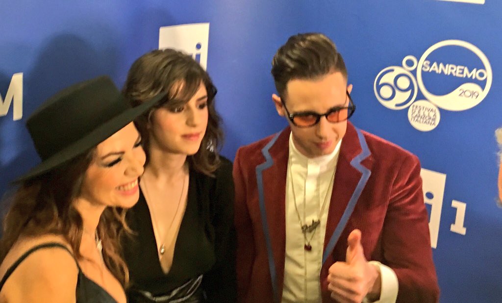 TgrRaiLiguria's tweet photo. Arriva anche “Il Volo” insieme al violinista Alessandro Quarta 💥 foto mash up dalla blue room di @SanremoRai 🎶 #sanremo2019 #festivaldisanremo2019 @tgrrai Liguria https://t.co/qj2QBtO0fK