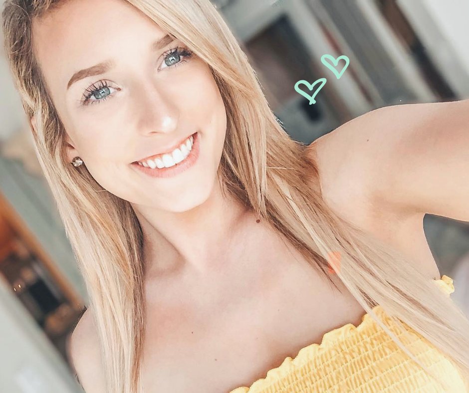SkinKick's tweet photo. 💚 @_alyssarain with the #SkinKick glow ✨ #fridayfeeling #beauty https://t.co/muiYLcJAct