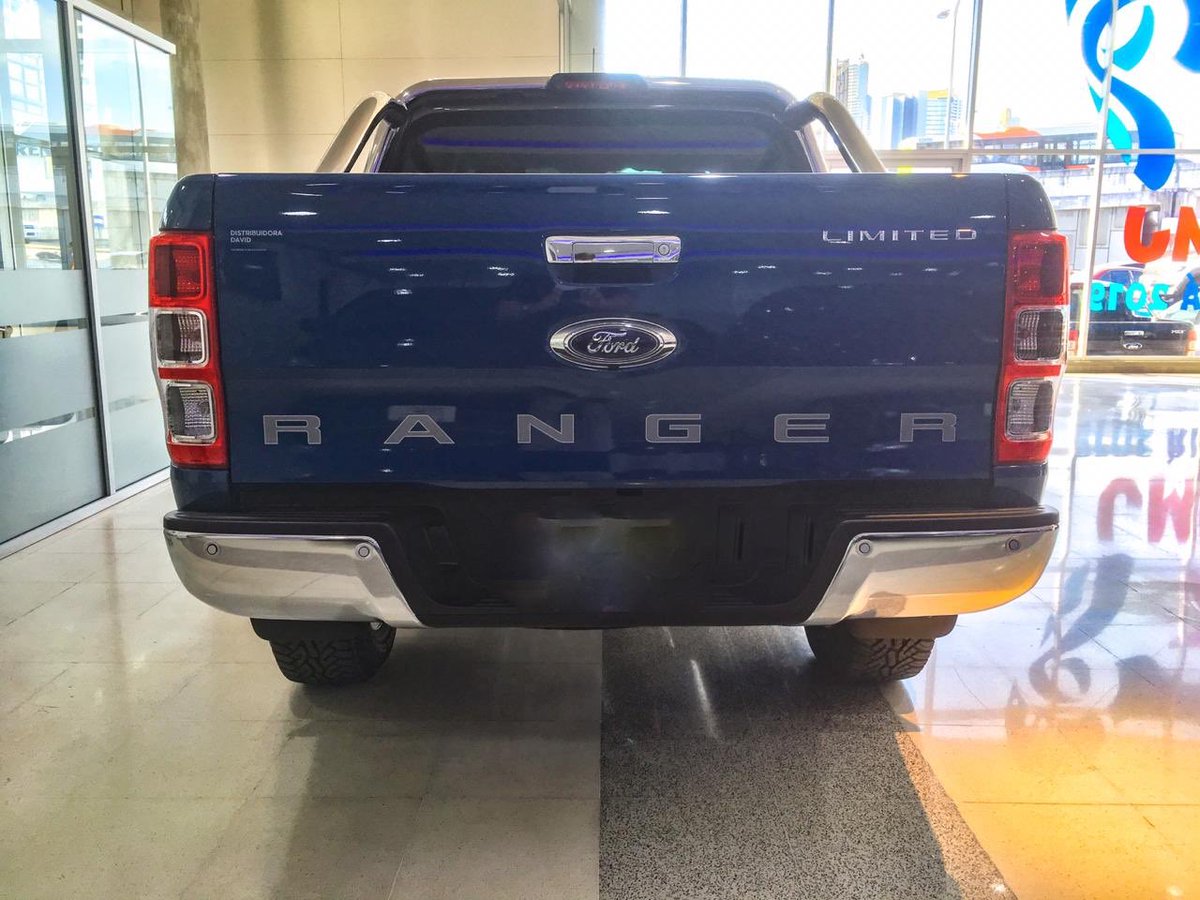 DistDavidFord's tweet photo. Acércate a nuestro Show Room a conocer el Ford Ranger, modelo que fue elegido y convertido en el Papamóvil. Color: Azul Performance. ⚡️🔥
Cotiza 👉🏽 https://t.co/i88vqf49hW
#distribuidoradavidford #fordpanama #fordranger #ford #experienciaenevolucion https://t.co/vkFNhFcdjp