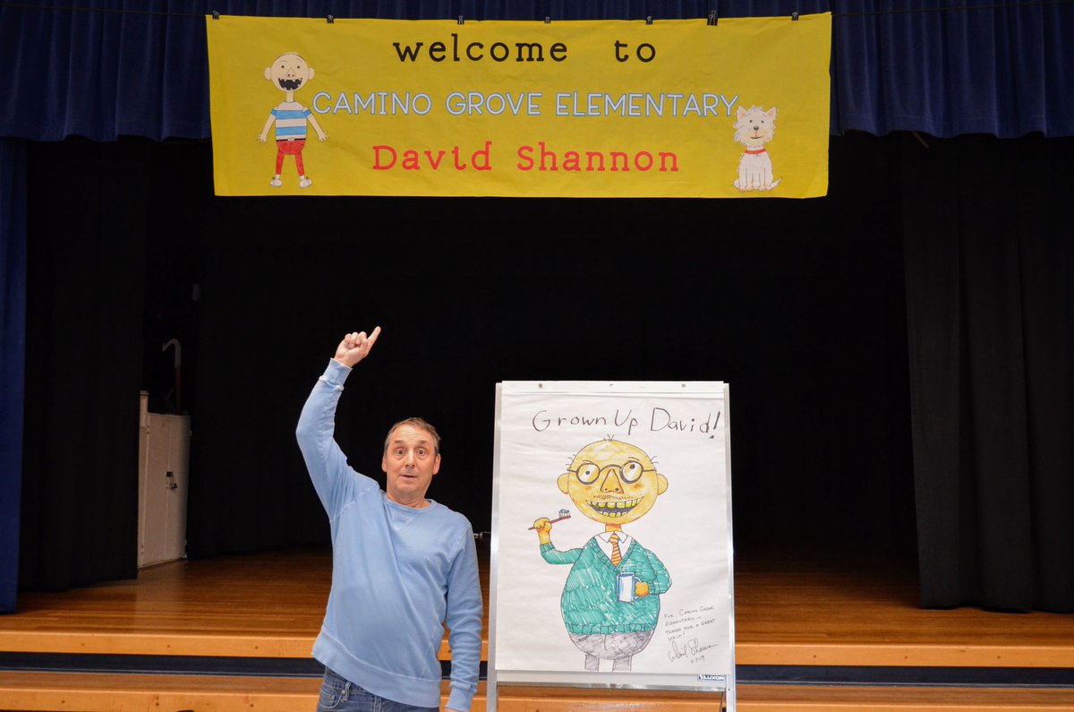 ArcadiaUnified's tweet image. Thanks so much to children’s book author/illustrator David Shannon for celebrating @Scholastic Art Contest Winner/ @CaminoGrove 1st-grader Chloe Tam! David took time to draw an original piece for the school &amp;amp; sign books for Chloe &amp;amp; her class! #ImagineInquireInspire #MyDayInLA