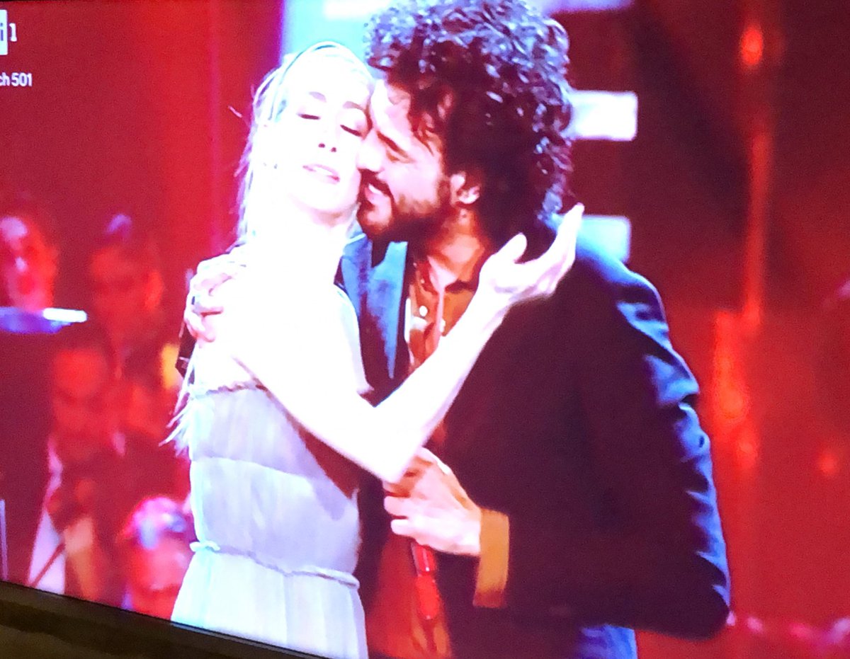 Il 99% del pubblico femminile vorrebbe essere la Abbagnato.

Il restante 1% mente. 

#Sanremo2019