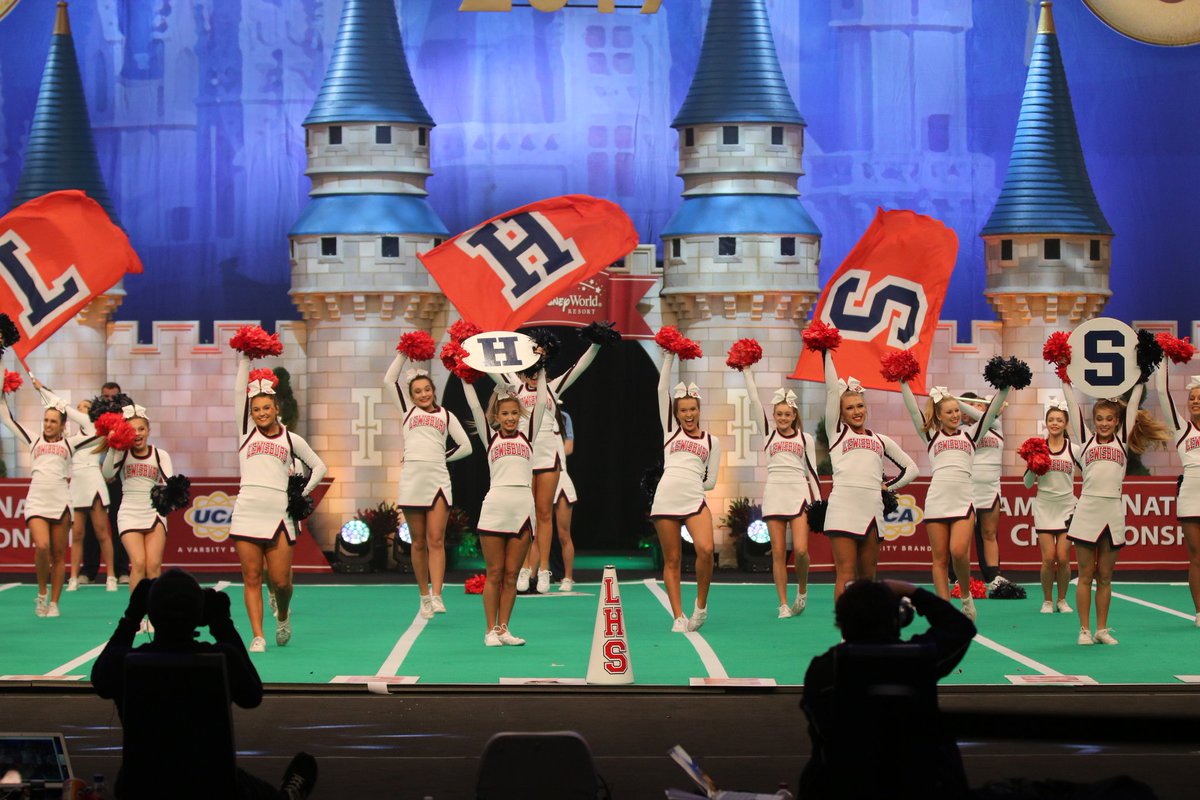 Lewisburgcheer's tweet photo. ZERO DEDUCTIONS for LHS Cheer!!!! Great Job!!!!! https://t.co/4b4DrHIj46