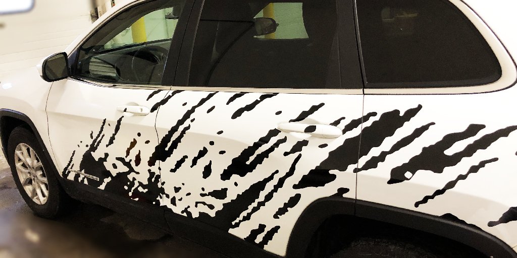 cBLUE_Printers's tweet photo. Just did some awesome graphics on a #Jeep Cherokee.  Let us know what you guys think.
#cblueprints #vehiclegraphics #proudsigns https://t.co/GRH67tVwGb