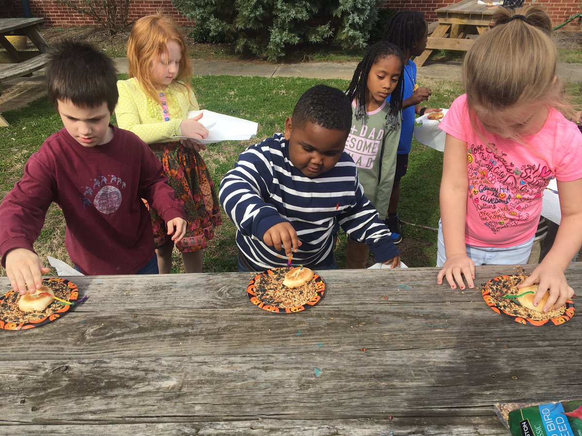 Fun Friday!!! #lifeisbetteratthelakes @MaryAlcornGLES