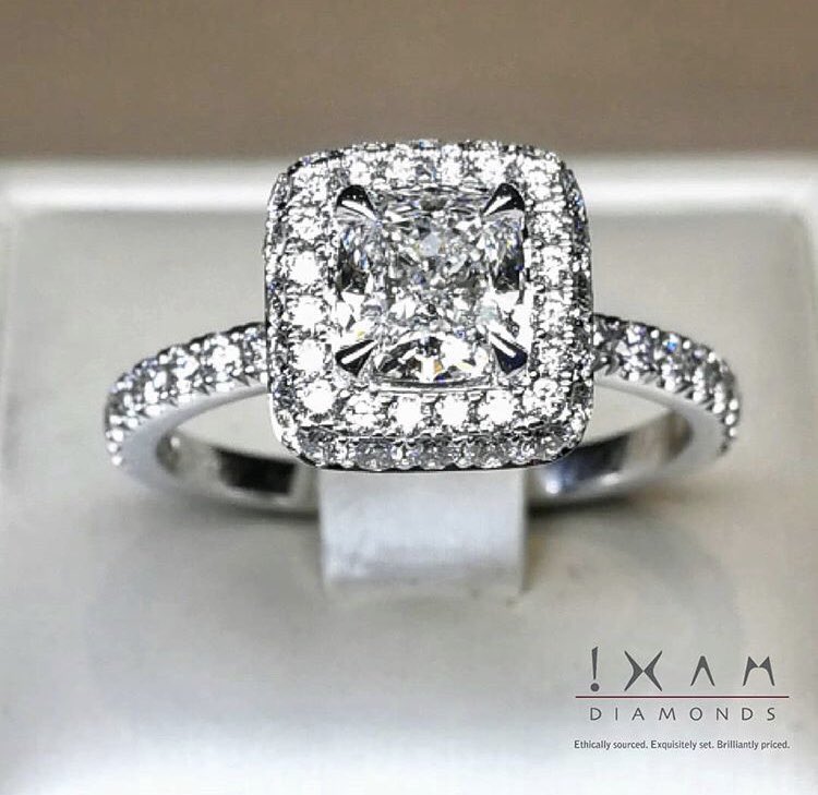 XamDiamonds's tweet photo. Pavé your way to the weekend with this square #cushioncutdiamond #engagementring with #doublerow #pavediamonds #halo and #openwindow shank setting.
With the right #colour and #clarity side diamonds, you will wake up in the middle of the night thinking you left the lights on! ✨💎 https://t.co/VG2uwauPu3