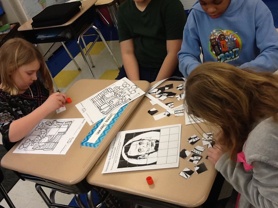 Thanks for visiting with us today Buddies! Working together to solve our Presidential puzzles and ordered pairs was fun! <a href="/MRoyack/">Meghan Royack</a> <a href="/MeganPschar/">Megan Pschar</a> #allin4theville #vdvpartners4progress