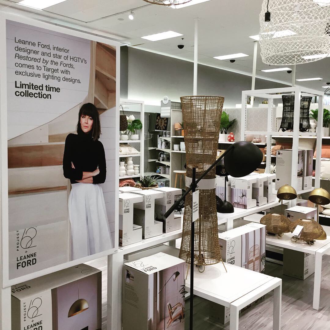 TargetVM_Philly's tweet image. It’s here and it’s amazing! Stop by our South Philly location to see the new collaboration with Project 62 and HGTVs Leanne Ford! Find incredible lighting that will make your home feel modern and chic, from exposed bulbs and woven shades, there’s so much to see!! #leanneford
