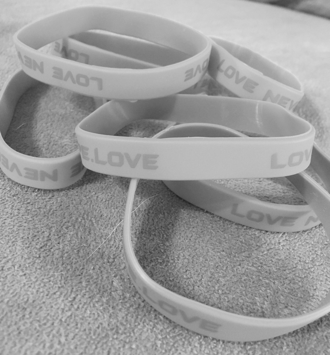 NUSteelHockey's tweet photo. Saturday the Steel are back at home for our annual RARE GENE AWARENESS GAME! Every fan in attendance will get a bracelet shown, with a special puck drop from Jordie Black, the little sister to Reese who we honor Saturday  #steelstrong https://t.co/JVueTUZI5y