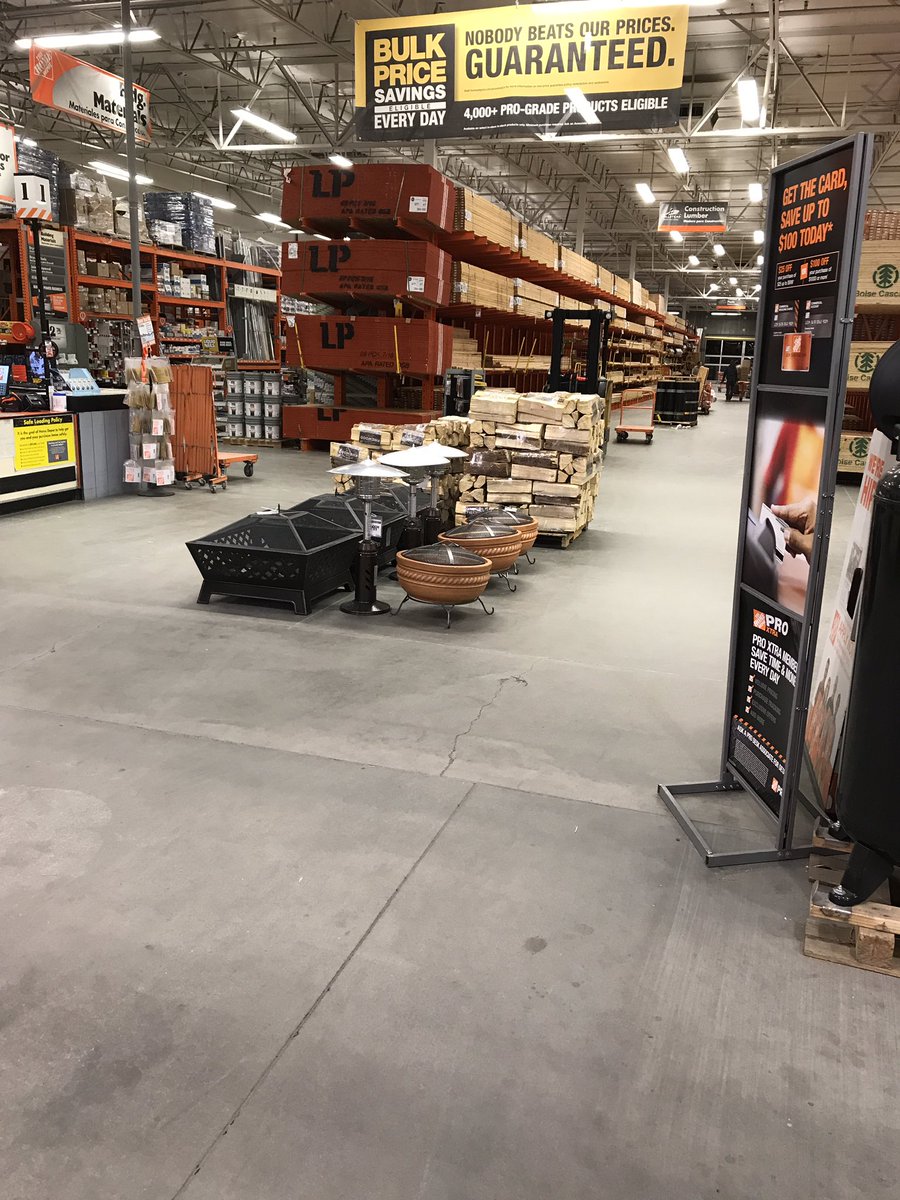 Asm6630's tweet photo. Team Yucca preparing for the cold weather temp sitting at 39 right now #keepwarm @6971Asm @6971Home @Crippen1026 https://t.co/Zggf23BvuO