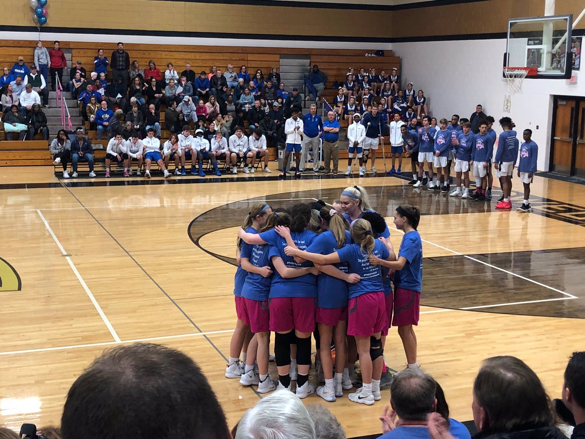MommaHahn24's tweet photo. Couldn’t be more proud of this group!  Amazing young ladies inside and out....coming together yet again this year for one of their own, to serve their community, and teach us all what it means to be part of something bigger than yourself!  #FHNCommmunity https://t.co/NyvmEXsQ8a