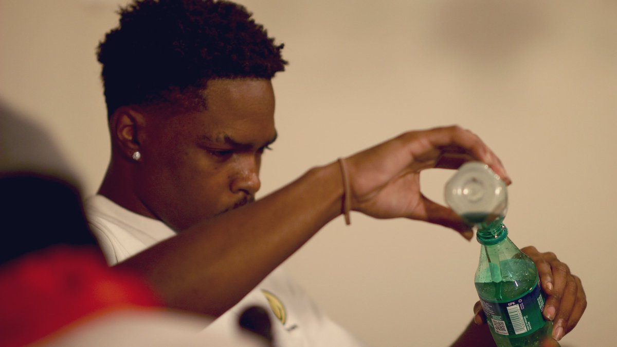 _theRealD3's tweet photo. getting loaded, getting dirty 🤮🤢
#DBH4L https://t.co/Fc5RulWi7n