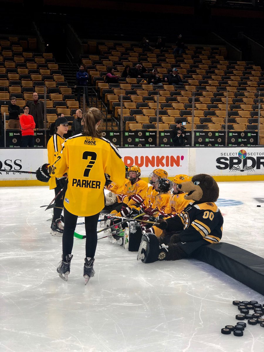 NHLBruins's tweet photo. .@TheBostonPride are in the building! They teamed up with #NHLBruins alum @AndrewRaycroft to lead a U14 skills session. https://t.co/TiWE3e4aRJ