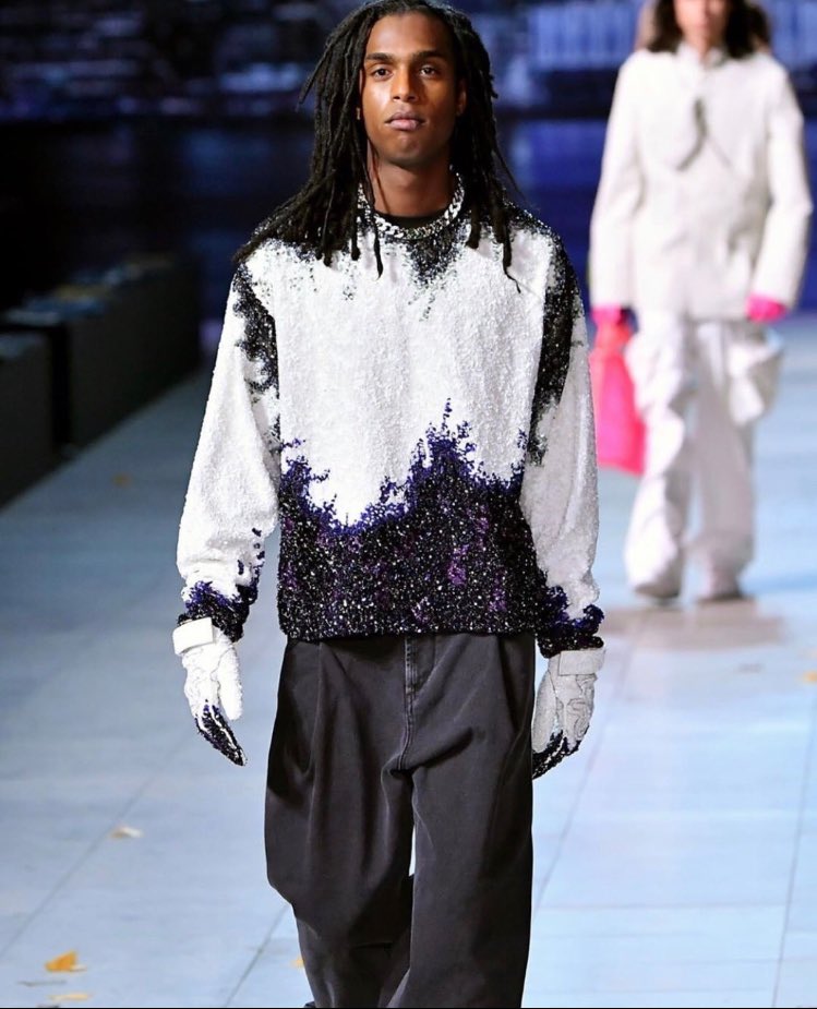 StreetFashion01's tweet photo. Louis Vuitton FW19 (Micheal Jackson Inspired Collection by Virgil Abloh) - Details🔍 https://t.co/e4B62jkTFg