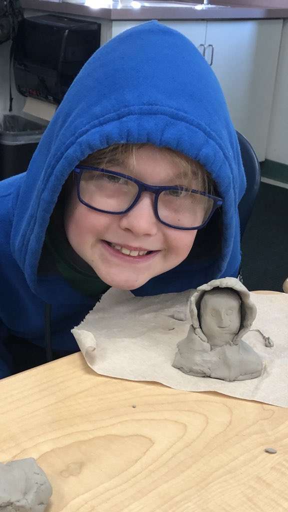 SiutaTLS's tweet photo. Fun Friday in C1 @TLSHawks with Art Docent and Adopt a Pilot program (compliments of SWA) #TeamHawk #PVProud https://t.co/u2U3YH5b4k
