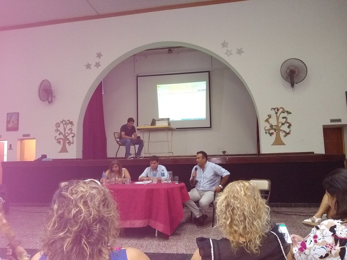 Primer encuentro en Zárate de la Mesa Distrital de Educación junto a Diego Taurizano. Muy productiva jornada de debate. @MarceloMatzkin @AlfredoNizoli