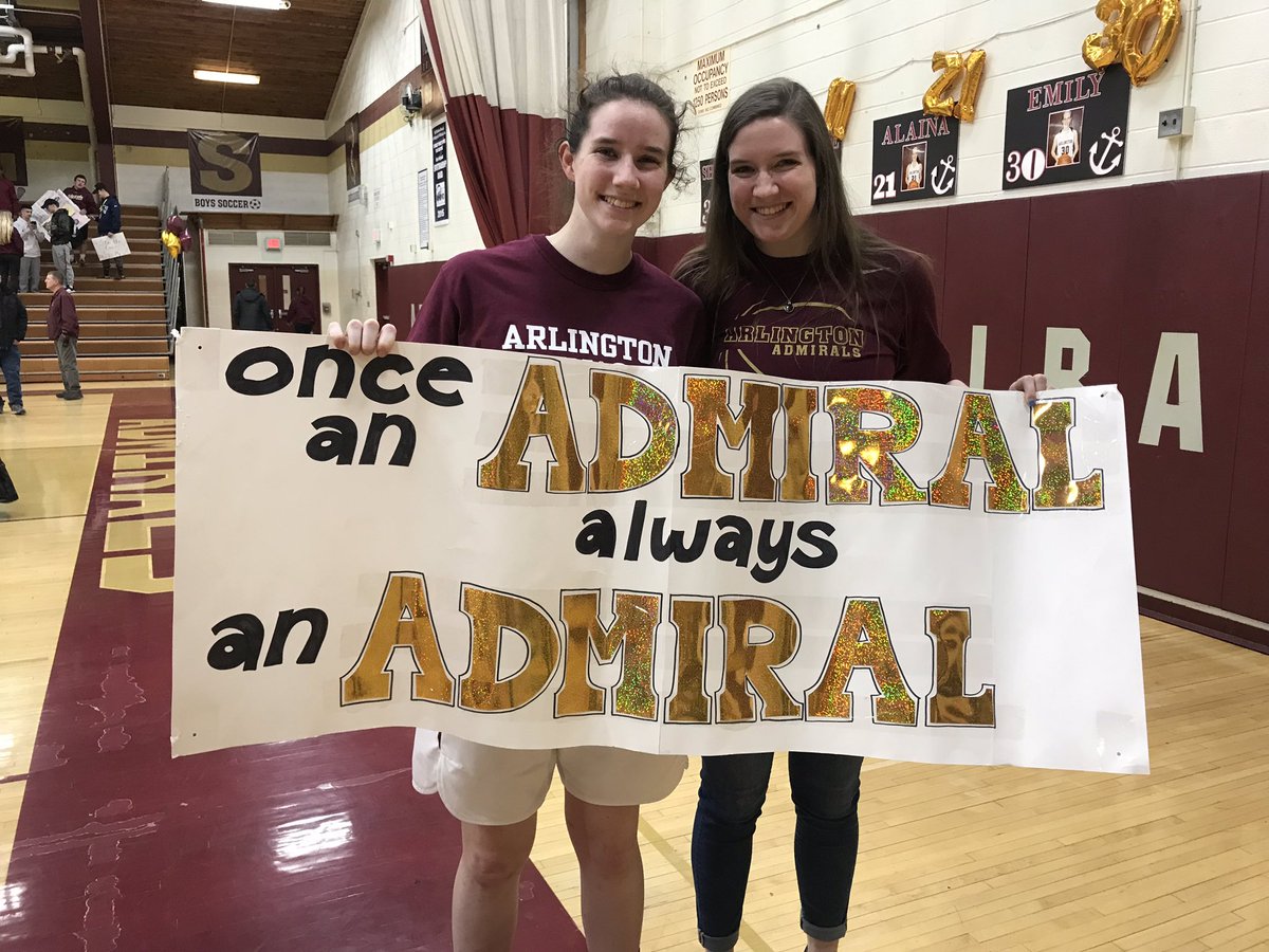Arlington celebrates with senior hugs and a 43-29 win over John Jay! ⚓️🏀🎓