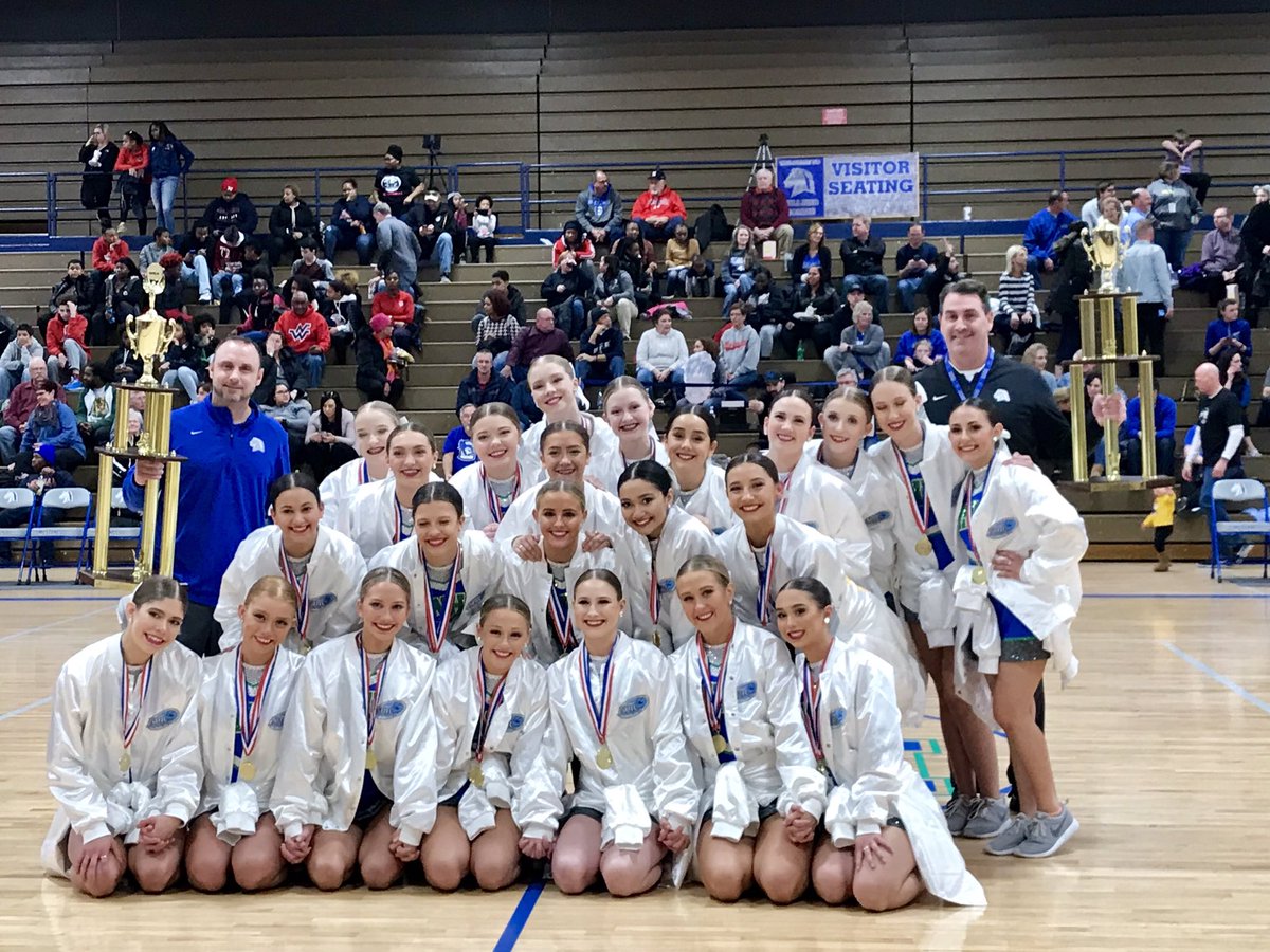 Honoring our 2x National Champion Dance team.  <a href="/Brian_Begley66/">Brian Begley</a> <a href="/MNHSActivities/">MNHS Activities</a>
#whitejacketsx2