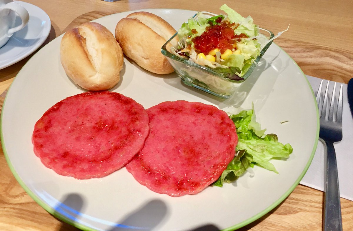 ちゃんわつ カフェでモーニングセットを食べてます 美味い 東京都 北区 赤羽 北赤羽 病院 東京北医療センター Cafe カフェ Sunday サンデー 朝飯 朝ご飯 モーニングセット ボロニアソーセージプレー