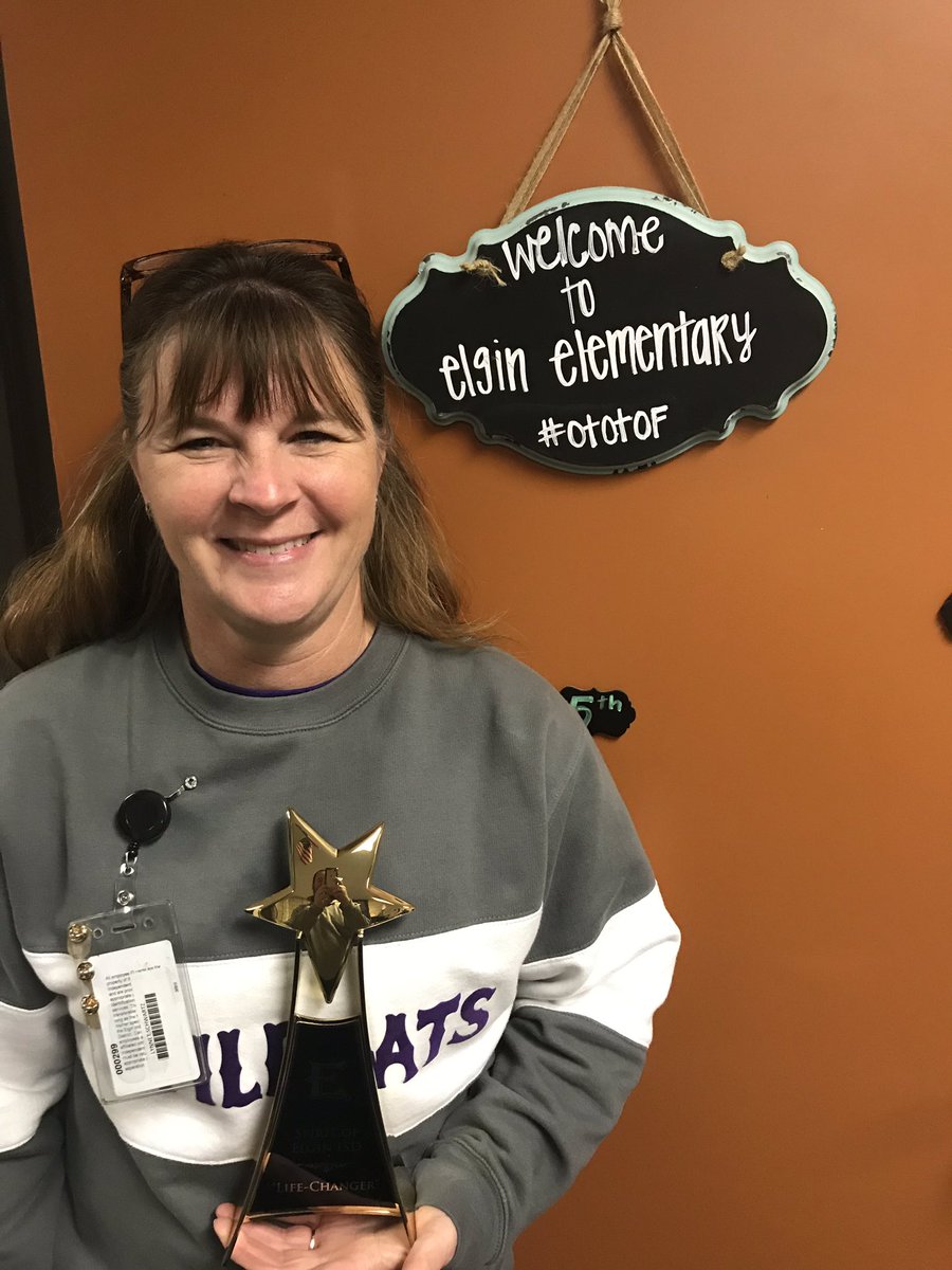 PrincipalBJT's tweet photo. The first ever Spirit of Elgin award goes to Elgin Elementary’s fabulous and incredible registrar (and first responder), Mrs. Schwartz!! We’re so proud of you and thank your for EVERYTHING that you do! #OTOTOF #EES #WildcatWave @SarahEFarias @ELGINISD_EE https://t.co/KfzW4nyGwT