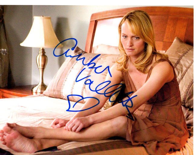 Happy Birthday, Amber Valletta!   