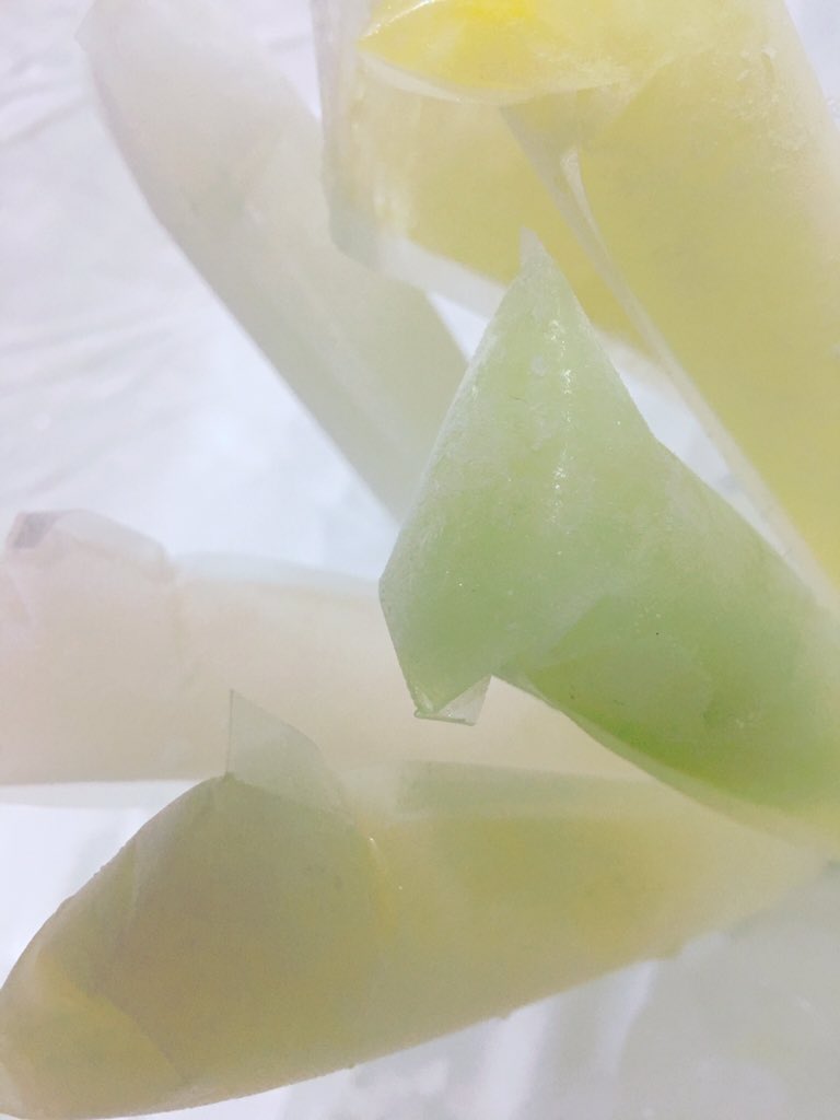 LemonSeedPH's tweet photo. You can now experience your favorite drink in a popsicle this coming UPLB Feb Fair 2019! ❄️ #Aklas2019
Introducing The Lemon Cafe’s FROSTICK! 🍋❄️
Stay updated for more surprises! 🎉🎉🎉 #UPLBFebFair2019 https://t.co/W8QJmHQe86