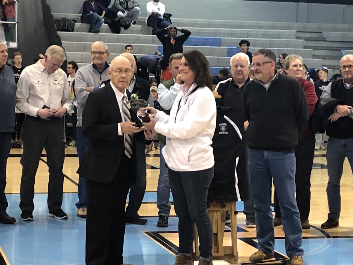 SMEOffice's tweet photo. Congratulations Dr Art Newcomer as the 1st inductee in the SM East Hall of Fame. @theSMSD https://t.co/bbkX38gcPQ