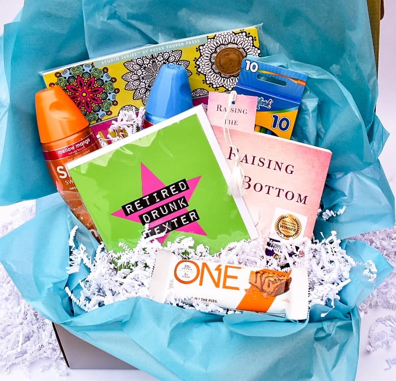 soberfriendsclb's tweet photo. The only subscription box service curated to specifically to support &amp; inspire a sober lifestyle!  Now accepting a limited number of new subscribers at https://t.co/vA6oME2M7z!  

Secure ordering, no hidden fees, always FREE shipping!  
Photo credits: @RebelEclectic https://t.co/OIMgcRYmgw
