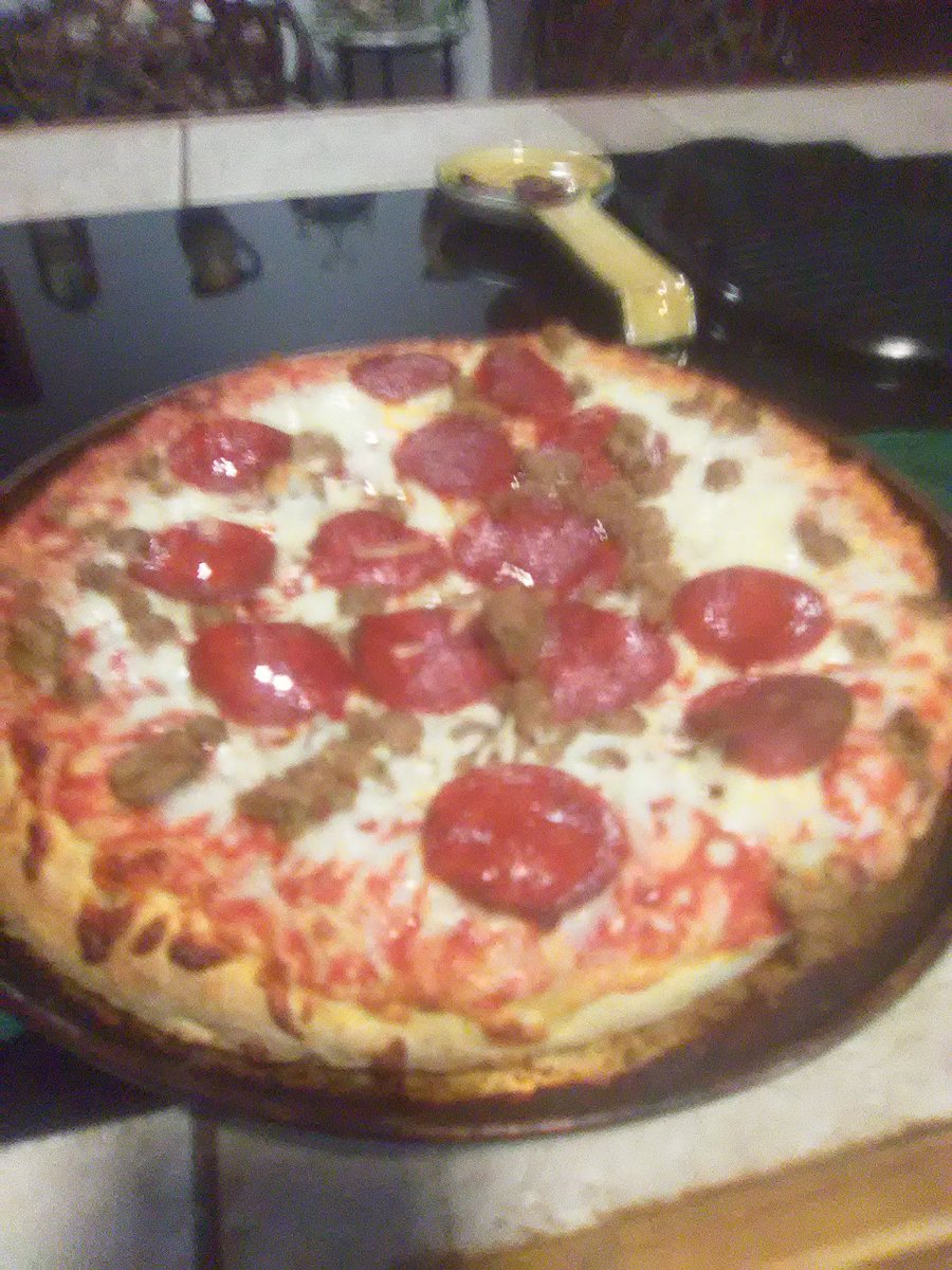 thesthrnlocust's tweet photo. Alright Everybody. Let's Get this Party Started. We Live and Lit With FarCry and Pizza. What Better Duo Could there be? #FarCry5 #twitchstreaming #TwitchStreamers #teamb42 #DumplingTribe #fantabulous #whatsyourfavoritepizza #pizzastream #FarCry #LittyTitty https://t.co/brBiNCK0ok