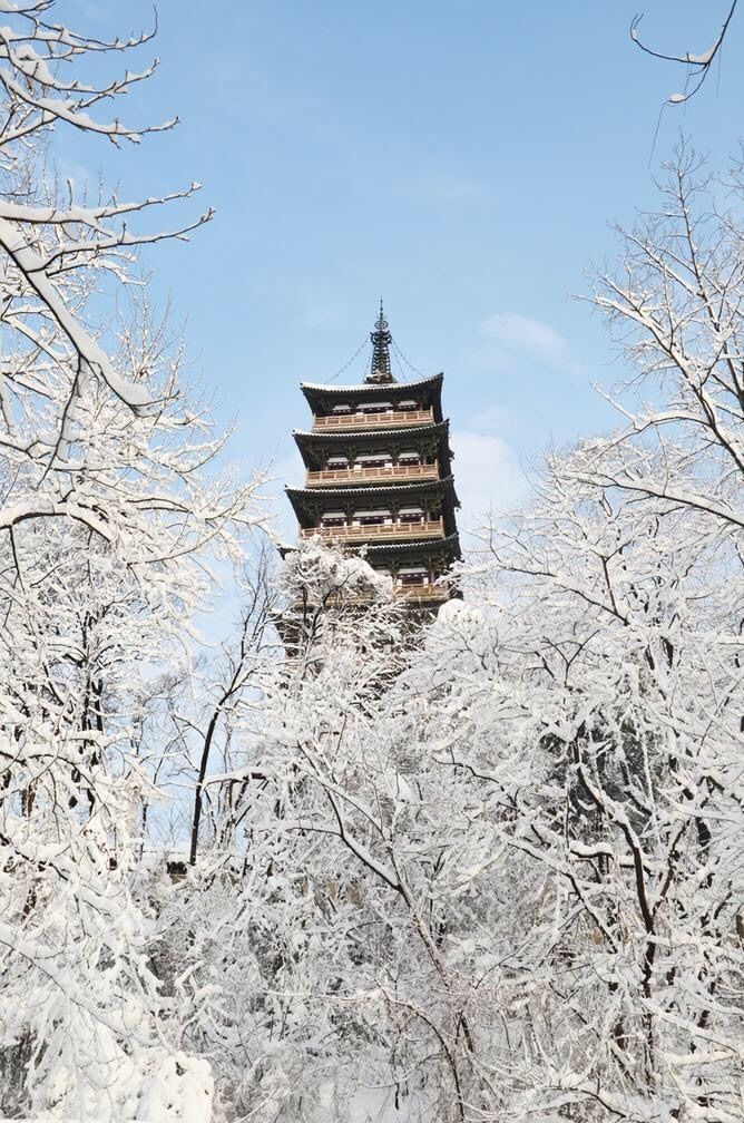 Beautiful snowy scenery in Yangzhou, eastern China's Jiangsu Province, turning the city into an ink-wash painting.