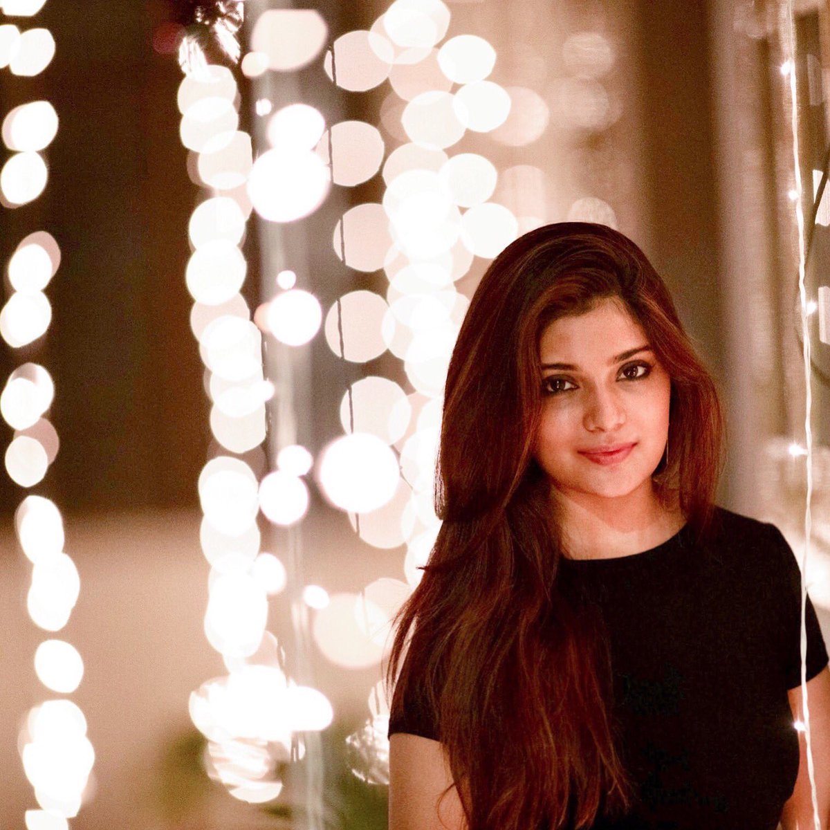 universalthamil's tweet photo. #UTTeam wishes #HBDAathmika @aathmikaa #HBDPrincessAathmika #ut #utpics #universaltamil 
https://t.co/70TdaYCrfM https://t.co/Xw0XvrJNhx