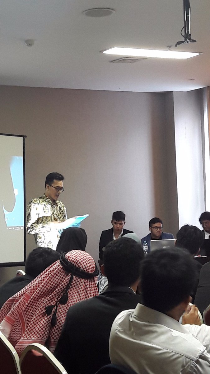 ganesha_news's tweet photo. "Very confused and frustrated with the council" - The Delegate of USA in DISEC 

#ITBMUN2019 #Reuters https://t.co/djE4awL8vV