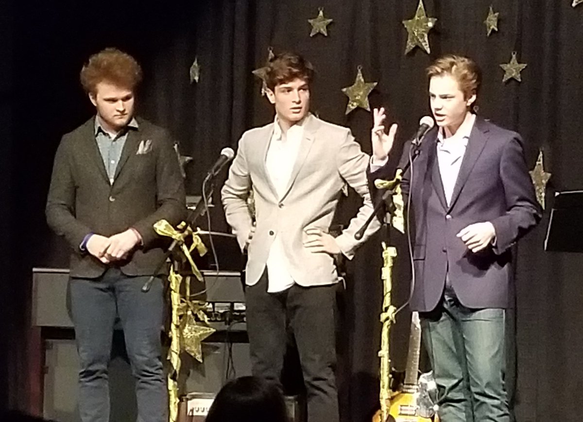 tekkieteacher's tweet photo. Truly awe-inspiring show tonight at @wakefieldschool 's talent show. Great performances of everything from Chinese rap music to Andrew Lloyd Webber, all done amazingly well. https://t.co/CyHwJu17D6