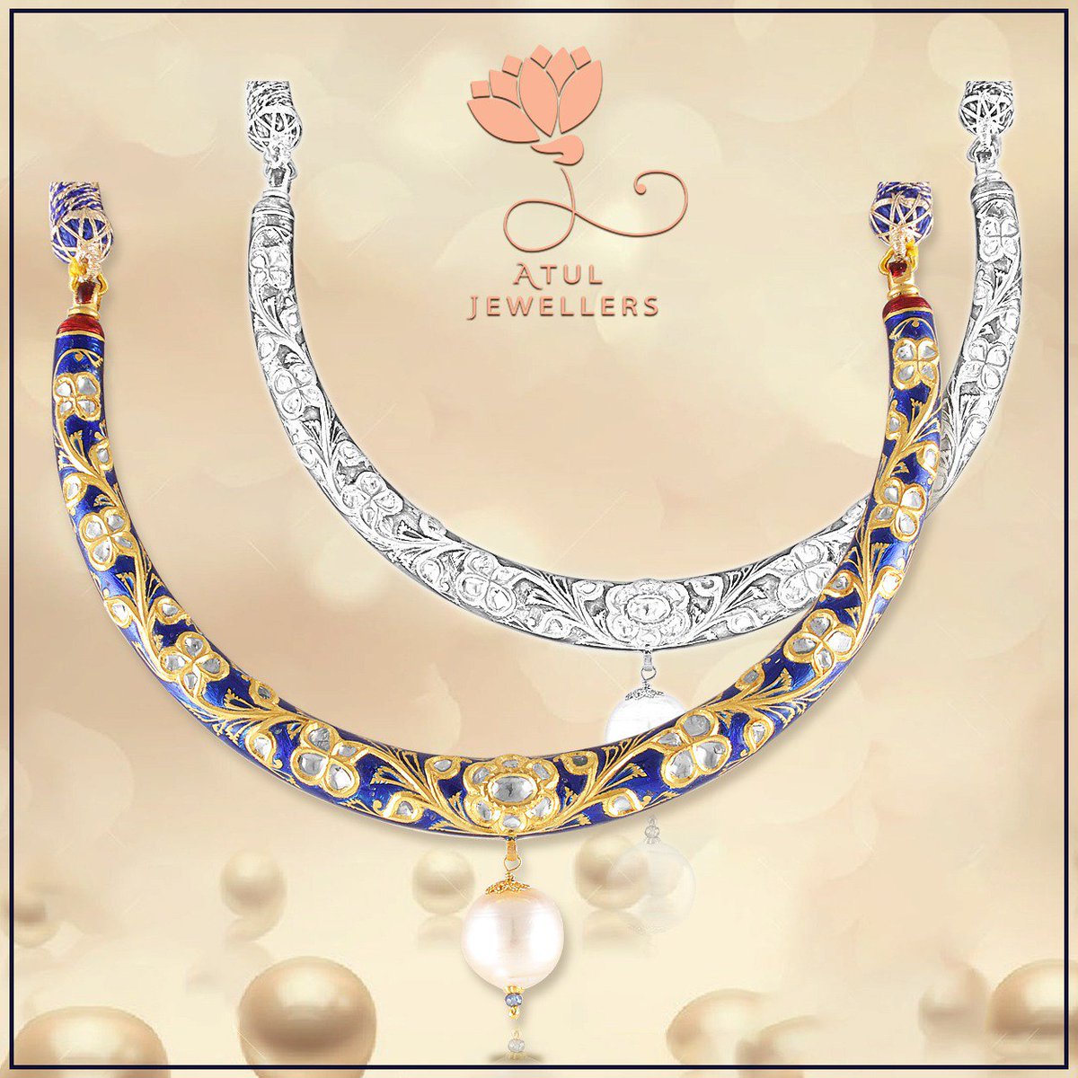 JewellersAtul's tweet photo. This crescent-shaped necklace has been inspired by the traditional ornament called Hansali which was worn by the affluent people in the Mughal Period. 

#atuljewellers #delhi #gemstones #puregems #beautiful #exquisite #rare #designthinking #artisan #couturejewellery https://t.co/Zy3m05bfrx
