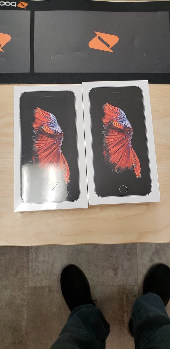gusito714's tweet image. Thats how i sale 11 activations in 4 hrs today at RMwireless corona @Alicia_SPG @noreen_vip @TimJamaal @CGuzmanVIP @boostmobile @VIPwireless  we dont stop