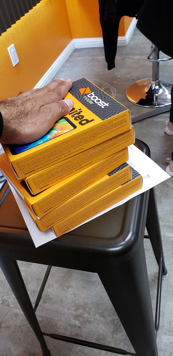 Thats how i sale 11 activations in 4 hrs today at RMwireless corona <a href="/Alicia_SPG/">Alicia Gonzalez</a> @noreen_vip <a href="/TimJamaal/">Jamaal</a> <a href="/CGuzmanVIP/">Chris Guzman</a> <a href="/boostmobile/">Boost Mobile</a> <a href="/VIPwireless/">VIP Wireless</a>  we dont stop