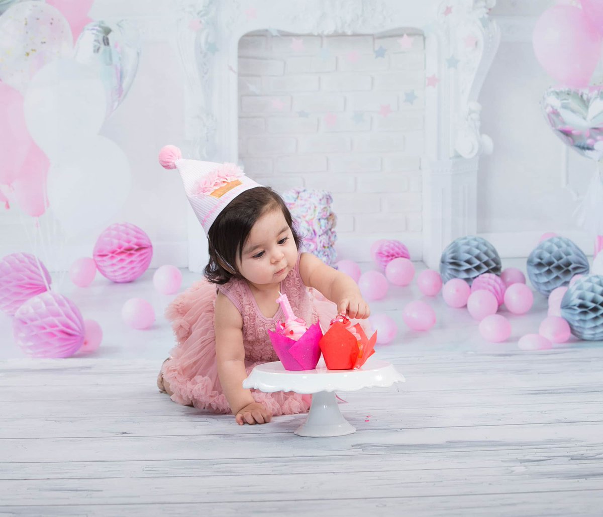 GsrStudio's tweet image. The best time to capture the stunning images of your gorgeous baby is when they  5-12 days old. Don't miss out these moments rather hire #newbornphotographyEtobicoke today at GSR Studio. For more information or to book visit, gsrstudio.ca/newborn-photog…