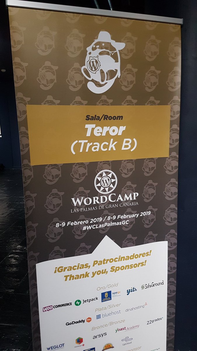davidcpr's tweet photo. Todo preparado, en unos minutos comienza la #WCLasPalmasGC y tengo el honor de inaugurar el Track Teror hablando de Headless #WordPress, ¿te atreves a salir del #Loop? https://t.co/cRMFq5A34G https://t.co/LvfsO0I8BM