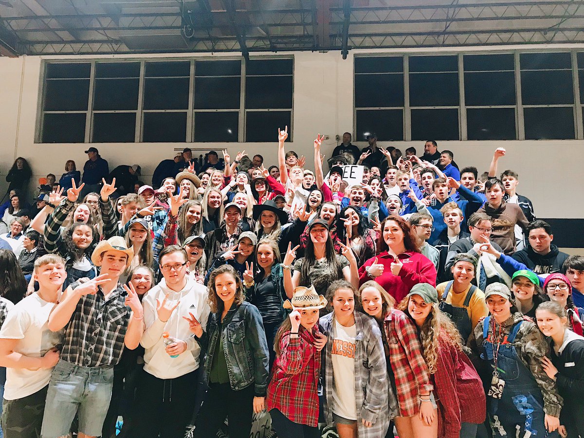 JHS_Party's tweet photo. GREAT GAME, GREAT FANS, GREAT ATMOSPHERE! #yeehaw https://t.co/CVyPruLTkR