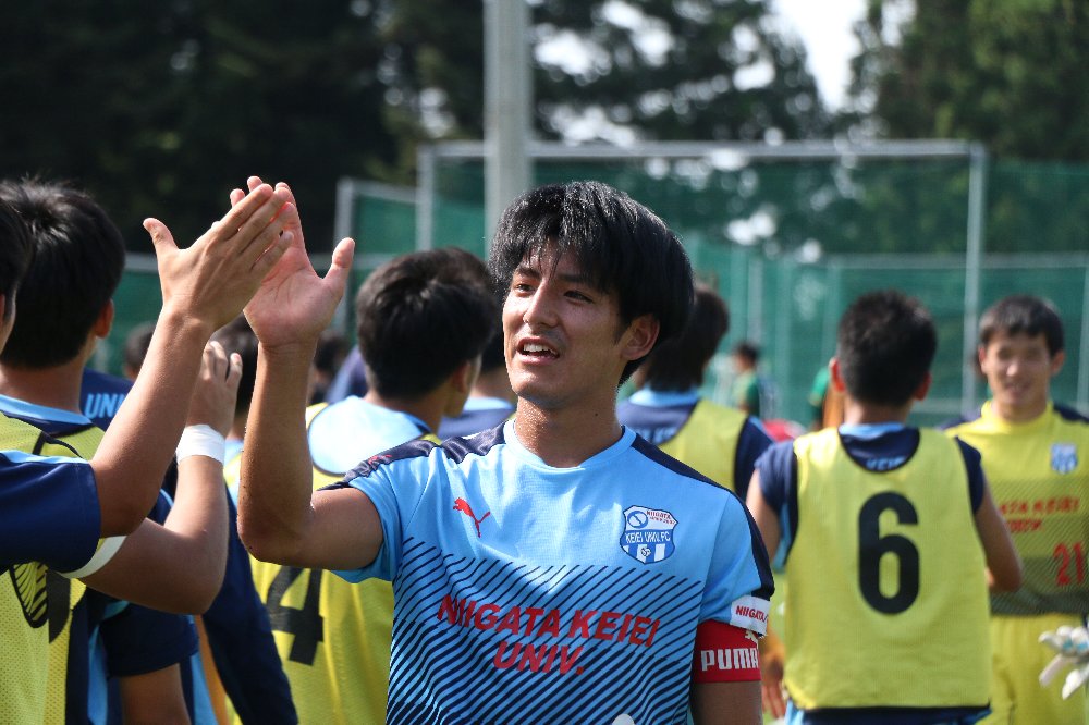 公式 新潟経営大学 本学サッカー部に所属する新井直人 スポーツマネジメント学科4年 の J2 アルビレックス新潟 への加入が内定しました 本学4人目のプロサッカー選手誕生となります おめでとう プロの世界で更に活躍することを祈念しております