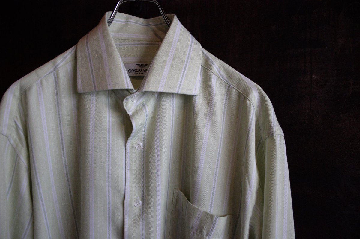 Rebirth_0503's tweet image. 【New Stuff】

Italy製 GIORGIO ARMANI L/S Shirt‼︎

ジョルジオアルマーニL/Sシャツの入荷！
Made in Italy
春先に良いストライプ
ワイドカラー&amp;amp;ダブルカフスで、
カジュアルシーンでも気軽にコーディネートできるシャツですよ♪

#giorgioarmani #madeinitaly #italymade #イタリア製
