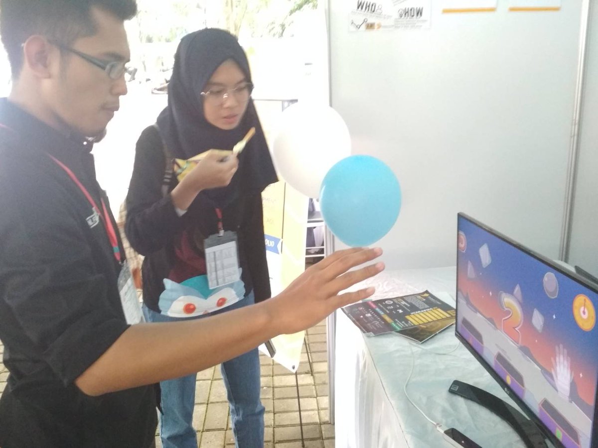 Penasaran kami lagi ngapain?
Segera kunjungi stand Inkubator IT di Arkavidia hari ini!
<a href="/Lapangan/">electropus</a> CC Timur ITB
See ya ^^