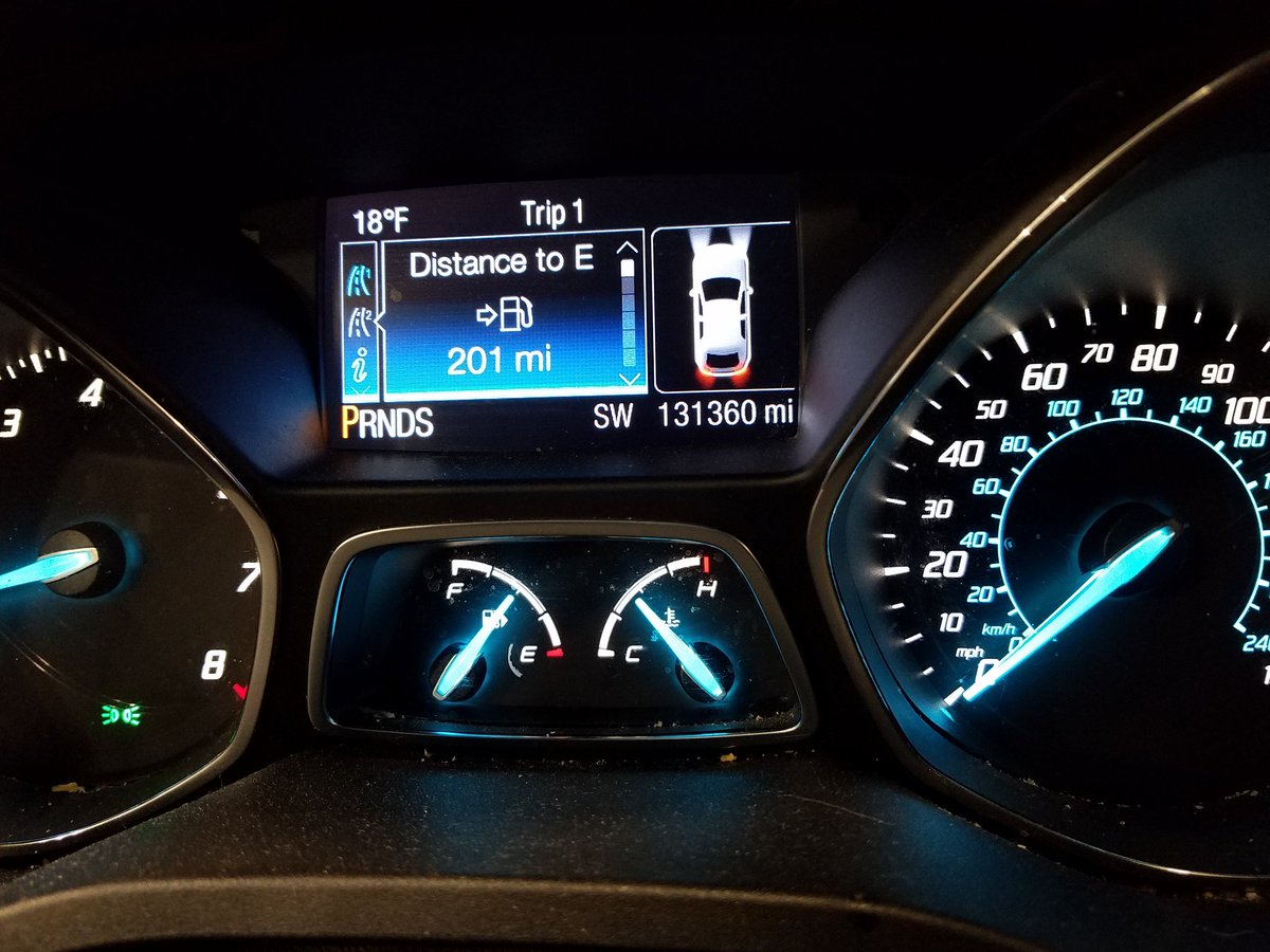 SamBourquin16's tweet photo. Too cold for a fill up tonight @DreKnott.  #HalfTank. #GoodEnough. https://t.co/WrPeFgNnIY